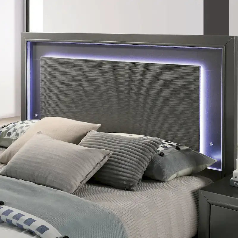 Lit plate-forme contemporain gris métallique en bois avec tête de lit éclairée par LED