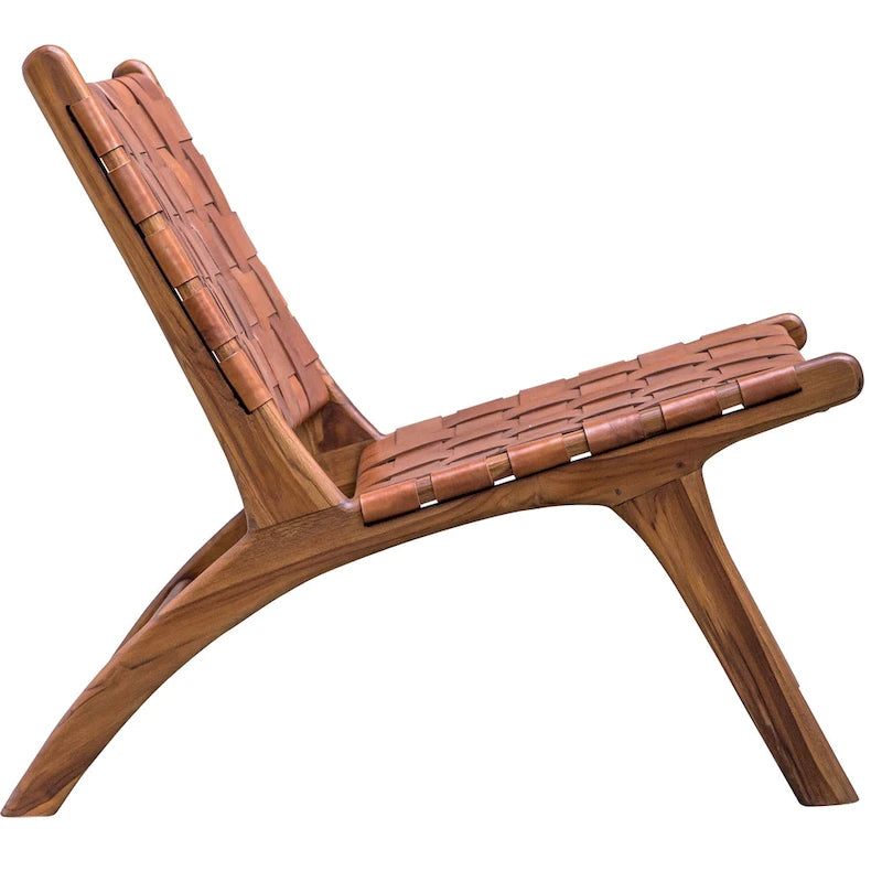 Fauteuil en cuir cognac avec cadre en teck naturel et accent tressé