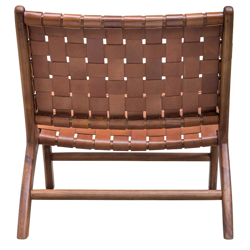 Fauteuil en cuir cognac avec cadre en teck naturel et accent tressé