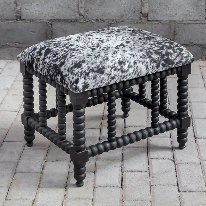 Petite banquette d'appoint rembourrée en similicuir à base en bois tourné noir mat