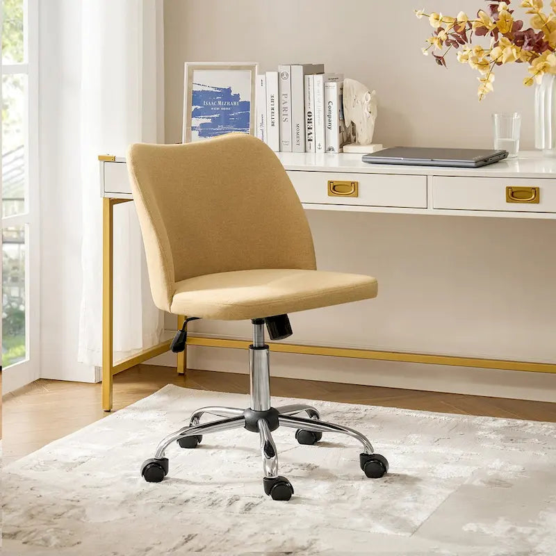 Fauteuil de bureau rembourré sans accoudoirs, avec hauteur réglable et roulettes.